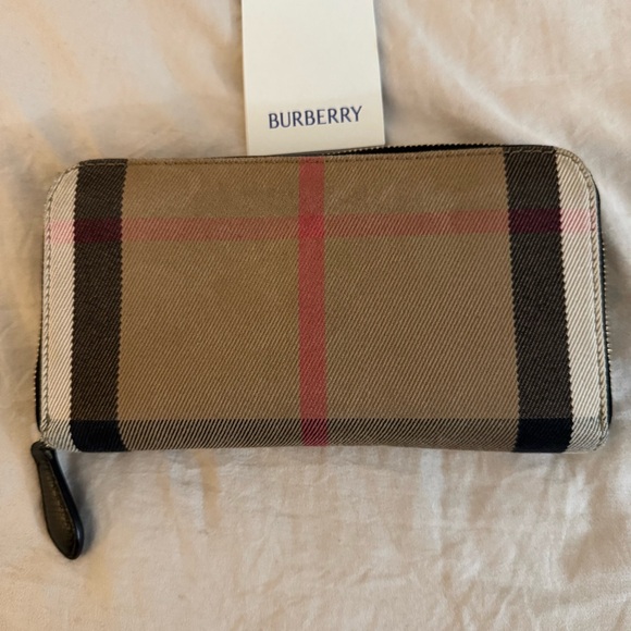 AUTHENTIC Burberry Zip-Around Wallet Canvas & Leather @Great Condition@